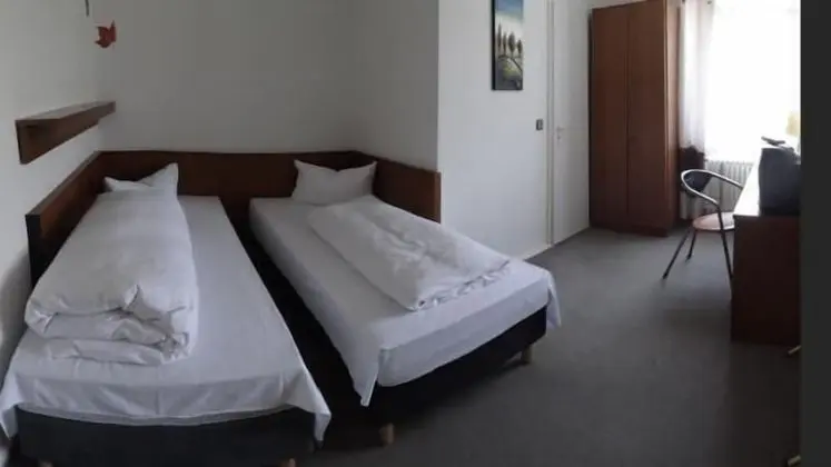 Tek Büyük Yataklı Oda