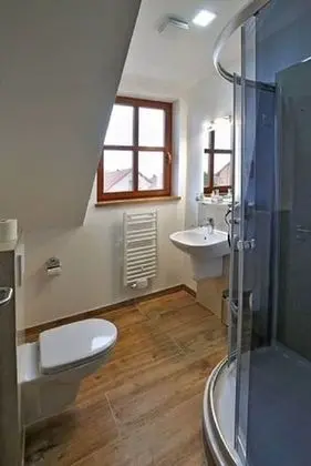 Economy Büyük Yataklı Tek Kişilik Oda