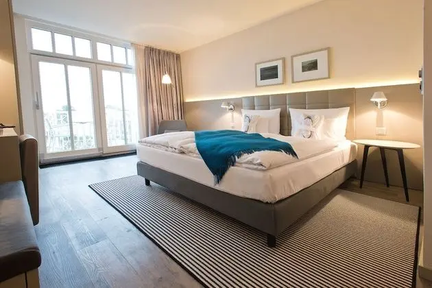 Tek Büyük Yataklı Oda, Balkon