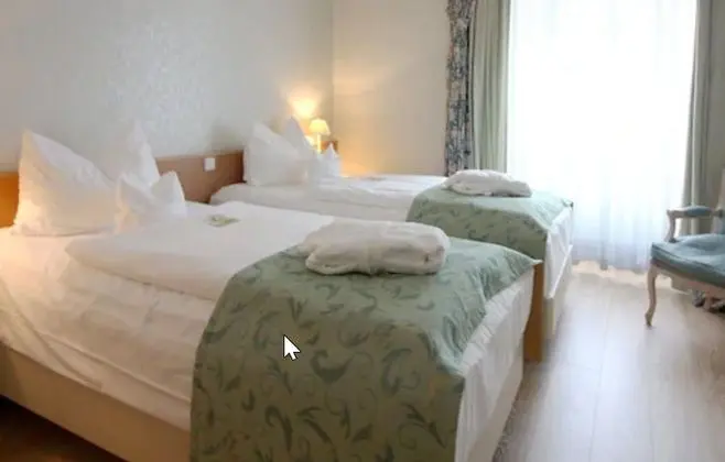 Comfort Tek Büyük Yataklı Oda