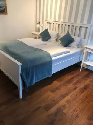 Basic Tek Büyük Yataklı Oda