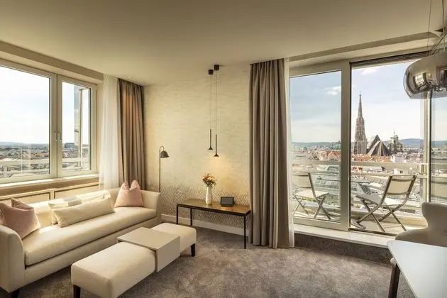 Süit (St. Stephen's cathedral view)