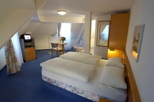 Tek Büyük Yataklı Oda