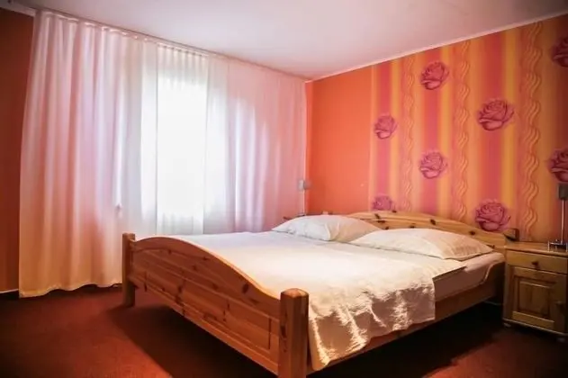 Tek Büyük Yataklı Oda, Sigara İçilmez, Şehir Manzaralı