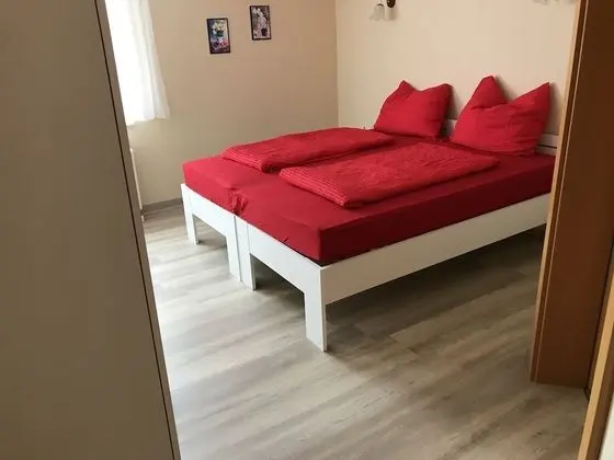 Economy Üç Kişilik Oda, Ortak Banyo