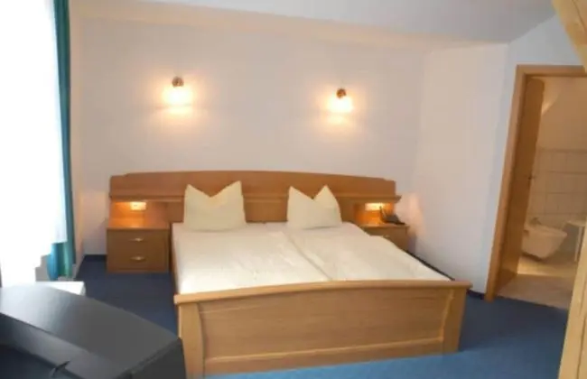 Tek Büyük Yataklı Oda