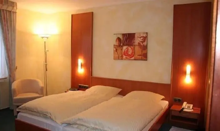 Tek Büyük Yataklı Oda, 1 Çift Kişilik Yatak, Sigara İçilmez