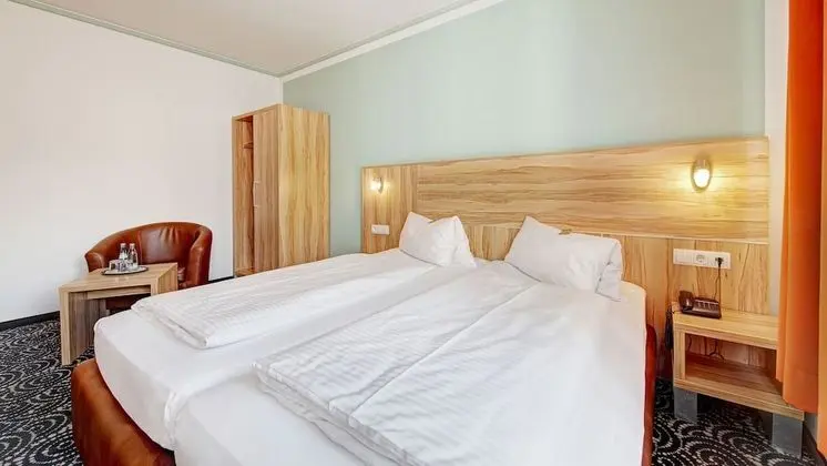 Comfort Tek Büyük Yataklı Oda