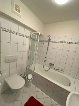 Basic Tek Büyük Yataklı Oda, 1 Büyük (Queen) Boy Yatak, Balkon, Dağ Manzaralı