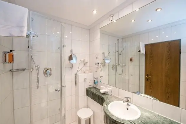 Basic Tek Büyük Yataklı Oda