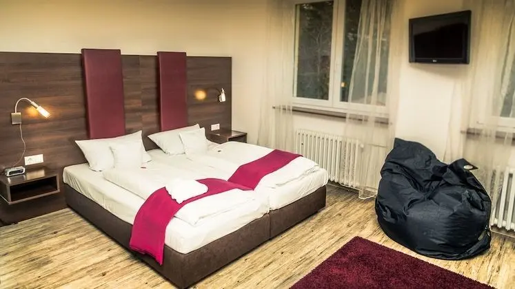 Comfort Tek Büyük Yataklı Oda
