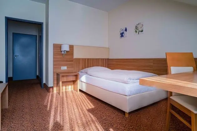 Comfort Tek Kişilik Oda, 1 Yatak Odası, Sigara İçilmez, Avlu Manzaralı