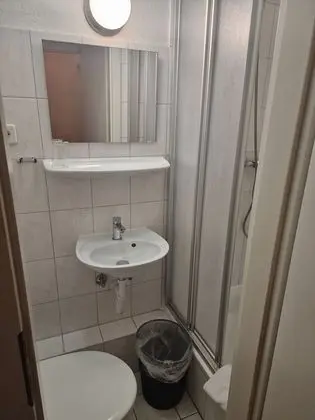 Tek Kişilik Oda, 1 Tek Kişilik Yatak