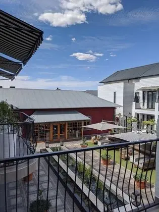 Deluxe Oda (COURTYARD UPPER LEVEL)