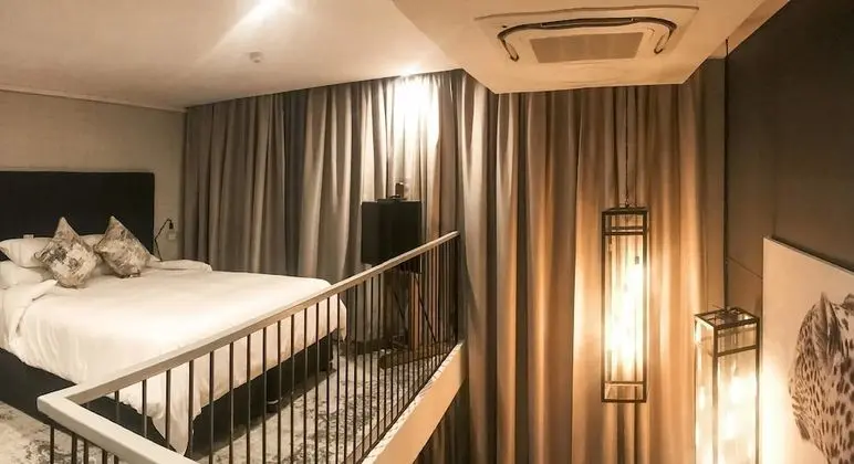 Family Çatı Katı (Loft), 1 En Büyük (King) Boy Yatak ve Çekyat (FAMILY LOFTS)