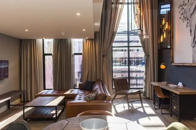 Family Çatı Katı (Loft), 1 En Büyük (King) Boy Yatak ve Çekyat (FAMILY LOFTS)