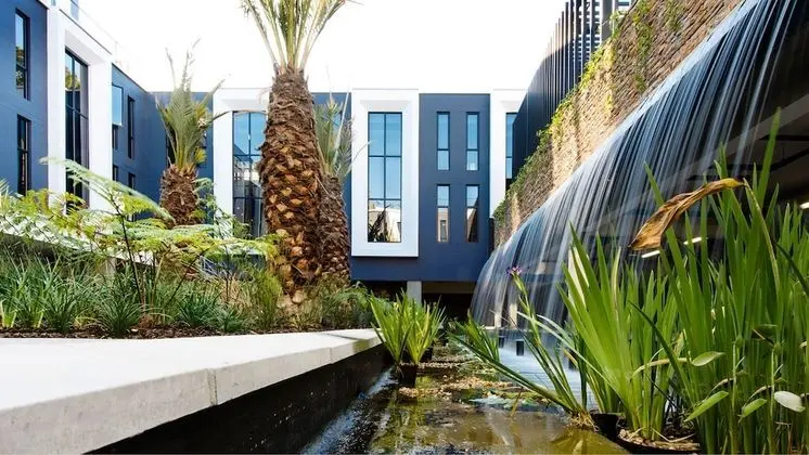 Family Çatı Katı (Loft), 1 En Büyük (King) Boy Yatak ve Çekyat (FAMILY LOFTS)