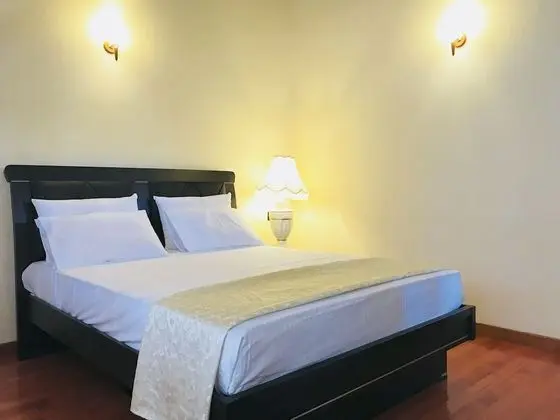 Luxury Tek Büyük Yataklı Oda, 1 En Büyük (King) Boy Yatak, Sigara İçilmez, Bahçe Manzaralı