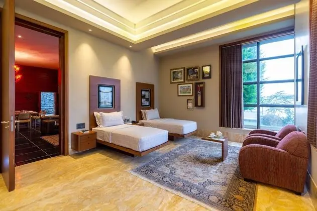 Ev, 4 Yatak Odası (Kailash House)