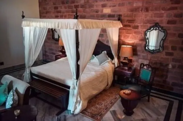 Oda, 4 Yatak Odası (Kothi)