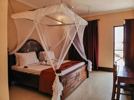 Tek Büyük Yataklı Oda, Havuz Manzaralı, Havuz Kenarı