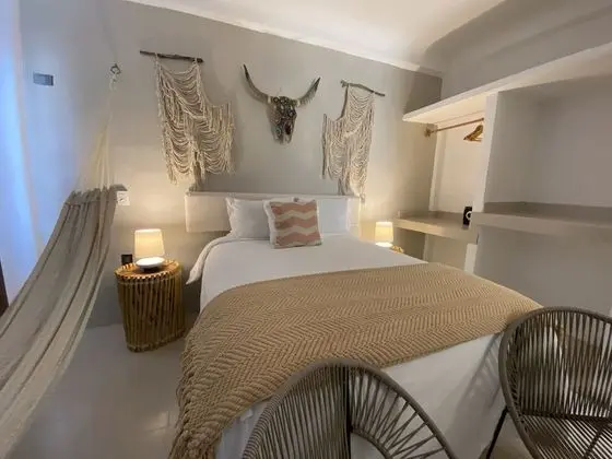 Standard Room 1 Queen Bed