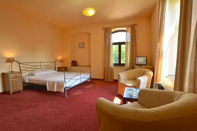 Oda, Birden Çok Yatak, Sigara İçilmez