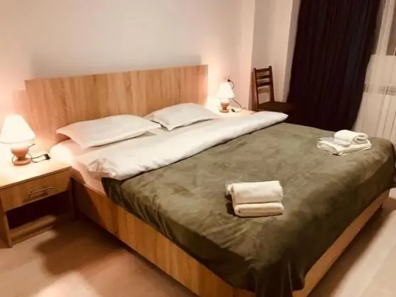 Standard Tek Büyük Yataklı Oda