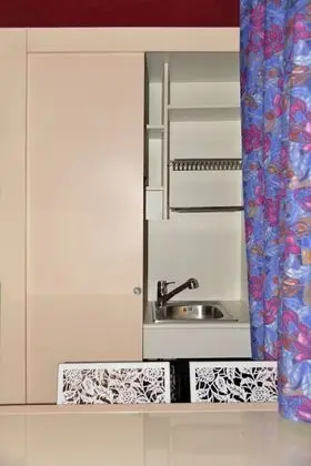 Üç Kişilik Oda