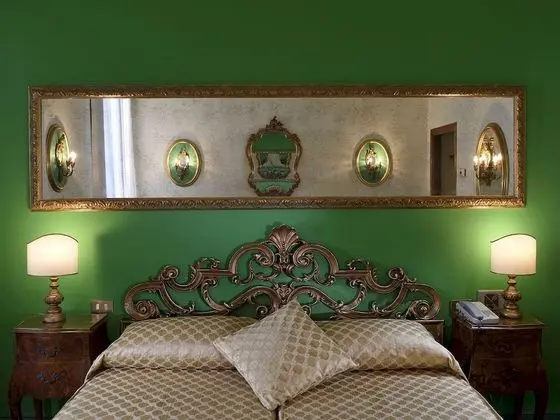 Classic Tek Büyük veya İki Ayrı Yataklı Oda