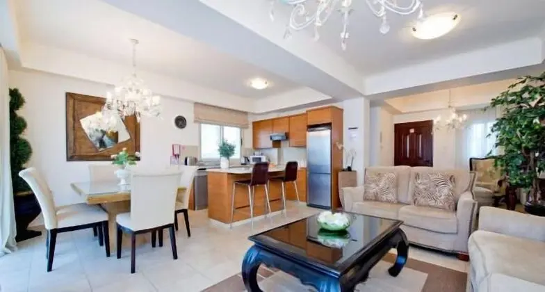 Villa, 3 Yatak Odası, Havuz Manzaralı