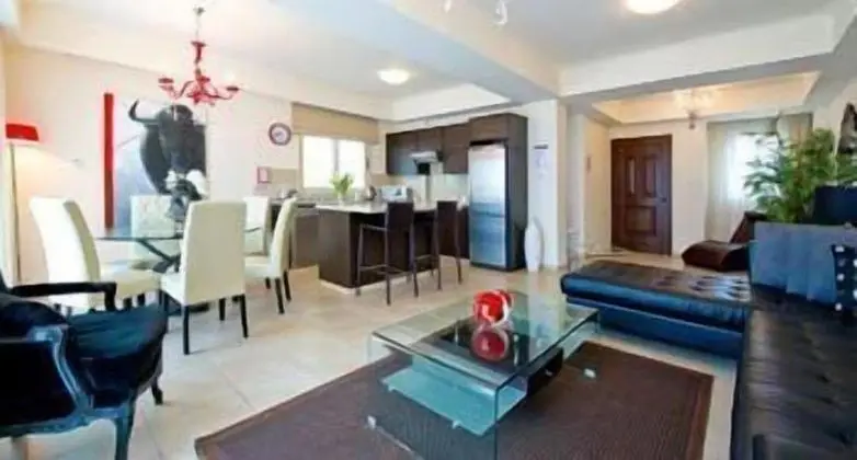 Villa, 3 Yatak Odası, Havuz Manzaralı