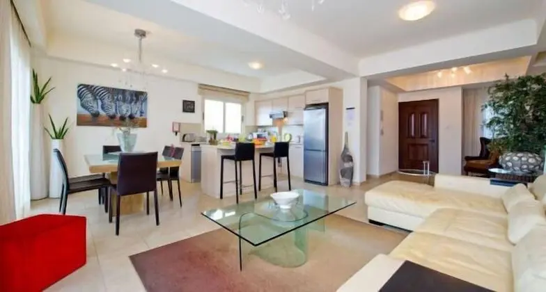 Villa, 3 Yatak Odası, Havuz Manzaralı