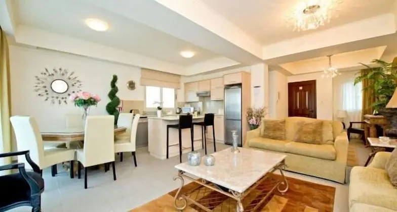 Villa, 3 Yatak Odası, Havuz Manzaralı