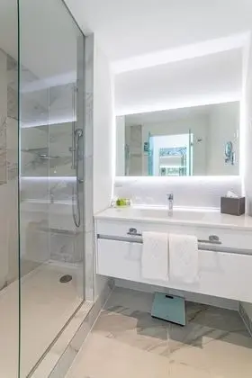 Two Family Rooms with Connecting Door 62m² Courtyard/Park View with Balconies