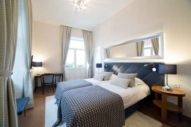 Deluxe Tek Büyük veya İki Ayrı Yataklı Oda, Deniz Manzaralı