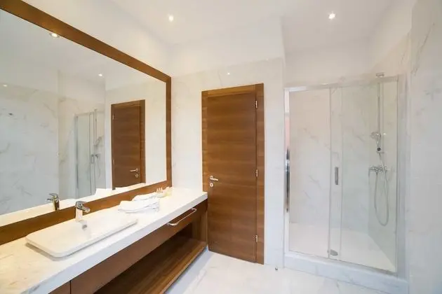 Deluxe Tek Büyük veya İki Ayrı Yataklı Oda, Deniz Manzaralı