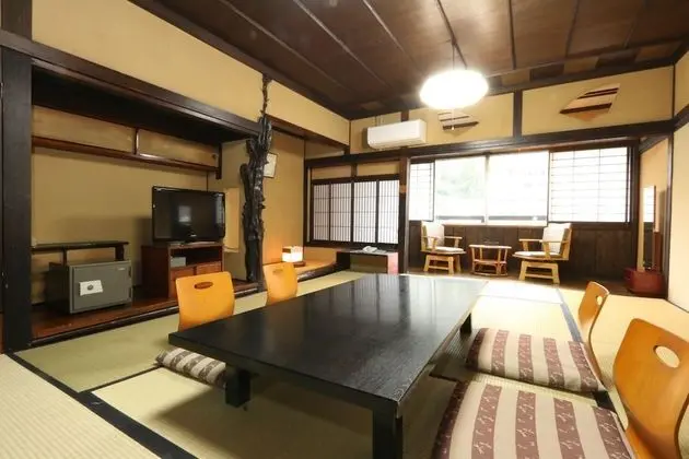 Traditional Oda (Japanese Style, For 6 People)