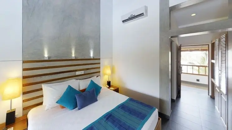 Deluxe Double Room in Aria Wing - Lagoon View