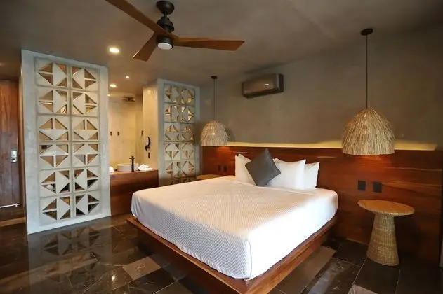 Deluxe Oda, 1 En Büyük (King) Boy Yatak, Balkon, Lagün Manzaralı
