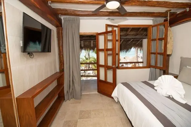 Deluxe Tek Büyük Yataklı Oda, Deniz Manzaralı
