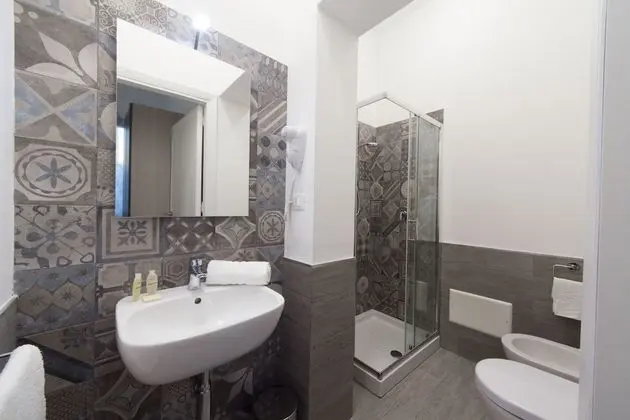 Classic Tek Büyük Yataklı Oda