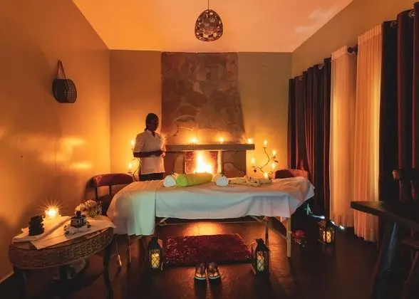 Luxury Tek Büyük Yataklı Oda