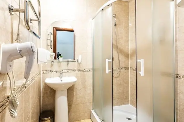 Standard Tek Büyük veya İki Ayrı Yataklı Oda