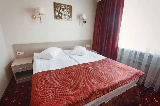 Business Tek Büyük veya İki Ayrı Yataklı Oda