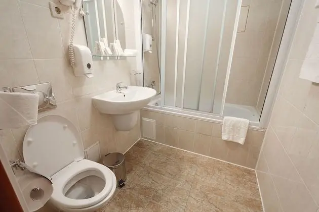 Standard İki Ayrı Yataklı Oda, Ortak Banyo