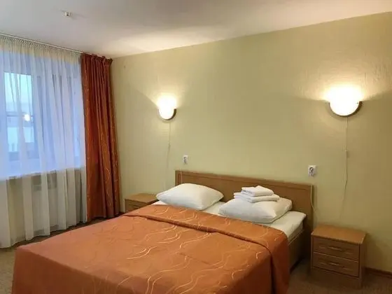 Standard Tek Büyük Yataklı Oda