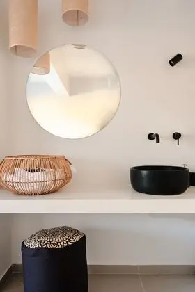 Tek Büyük Yataklı Oda, Kişiye Özel Havuzlu, Deniz Manzaralı