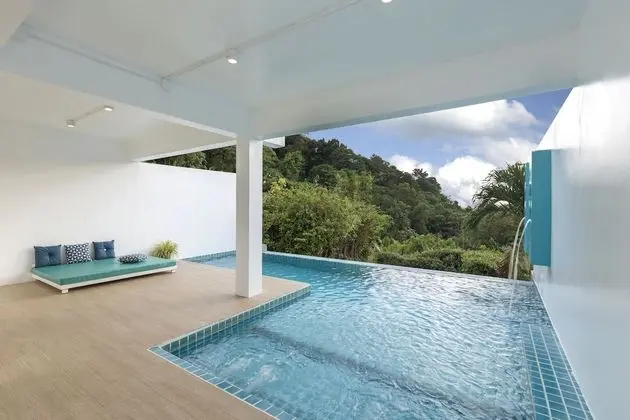 Gardenview Pool Suite
