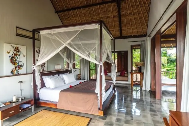 Signature Villa